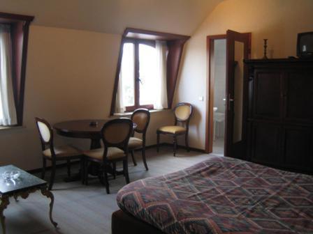 Hotel Asian Empire Kuurne Room photo